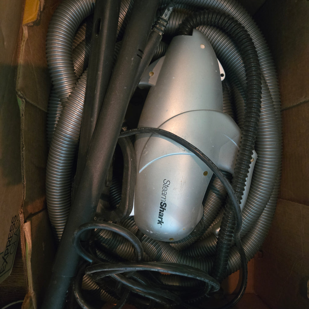 Shark Professional Steam Pocket Mop / Hard Floor Cleaner