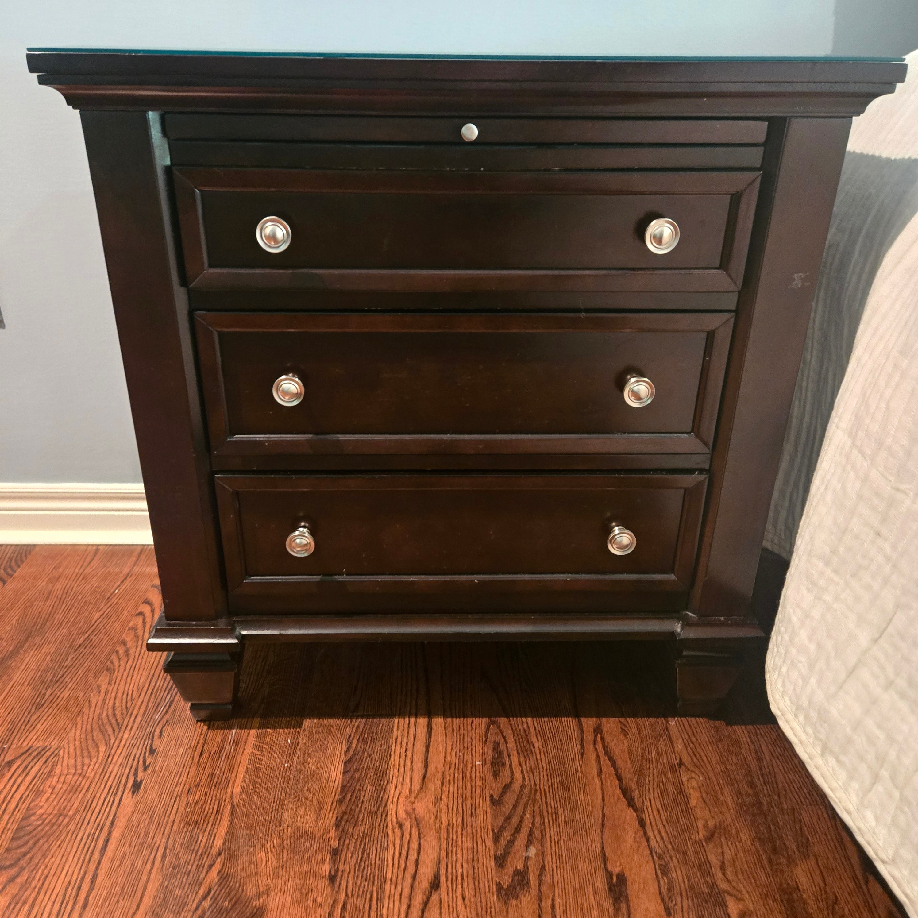 High-End Traditional 3-Drawer Nightstands / Bedside Tables - Pair
