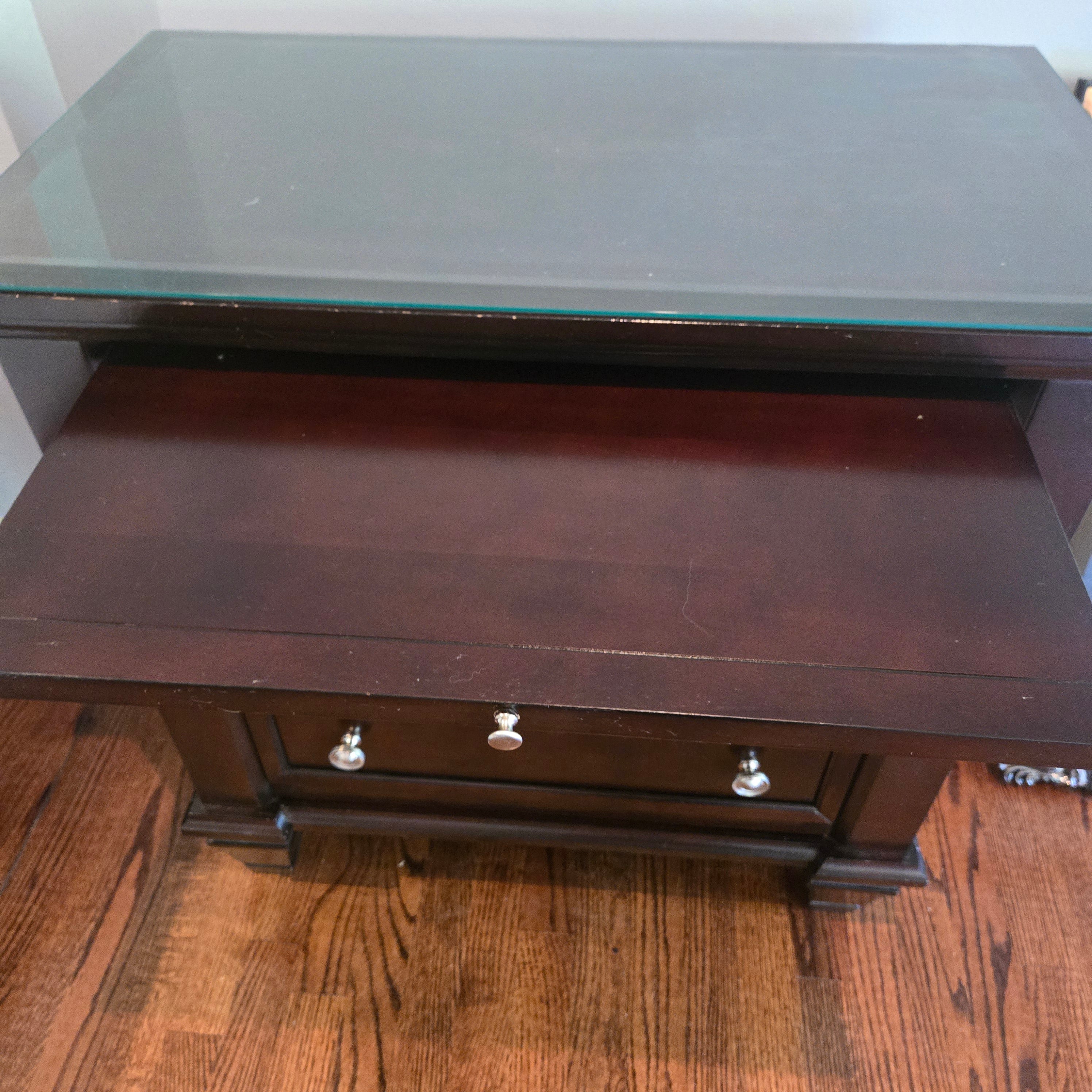 High-End Traditional 3-Drawer Nightstands / Bedside Tables - Pair