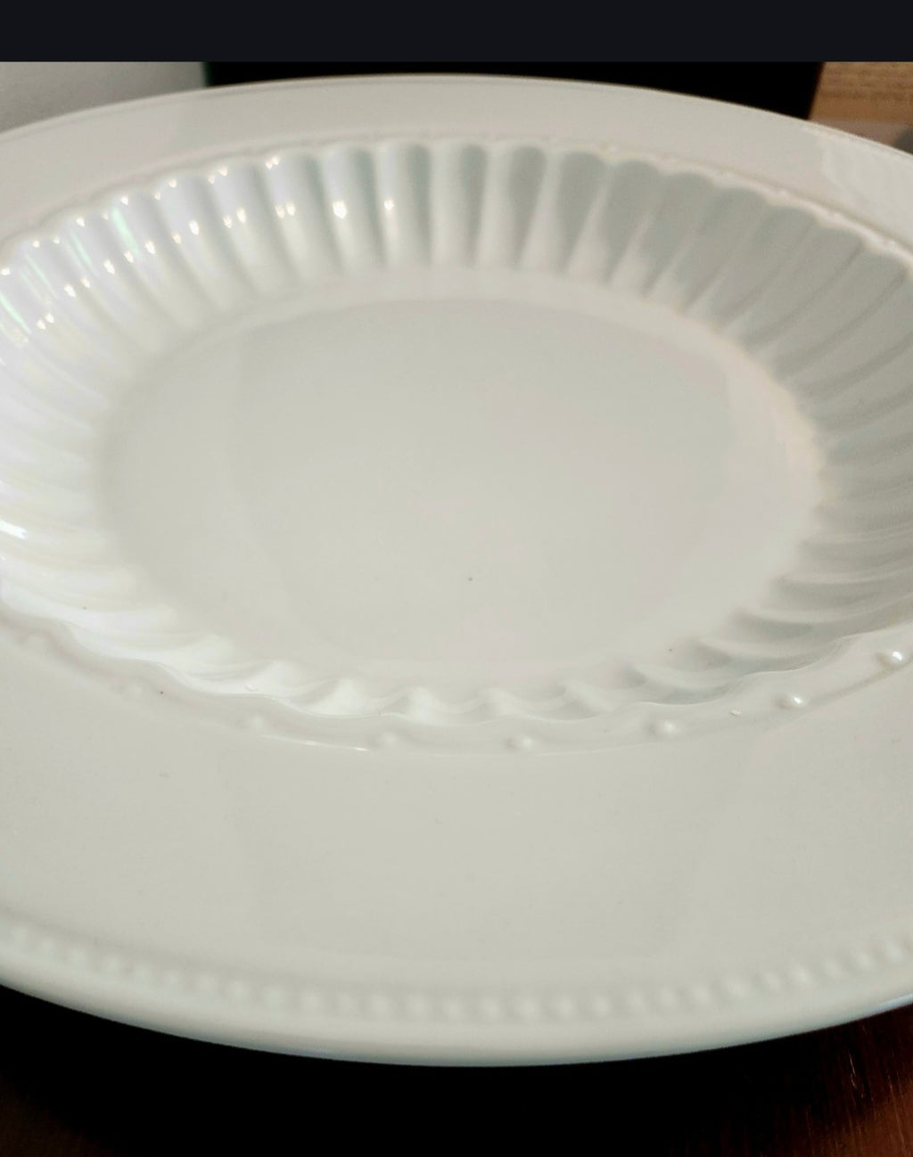 Ceramic centerpiece fruit bowl
