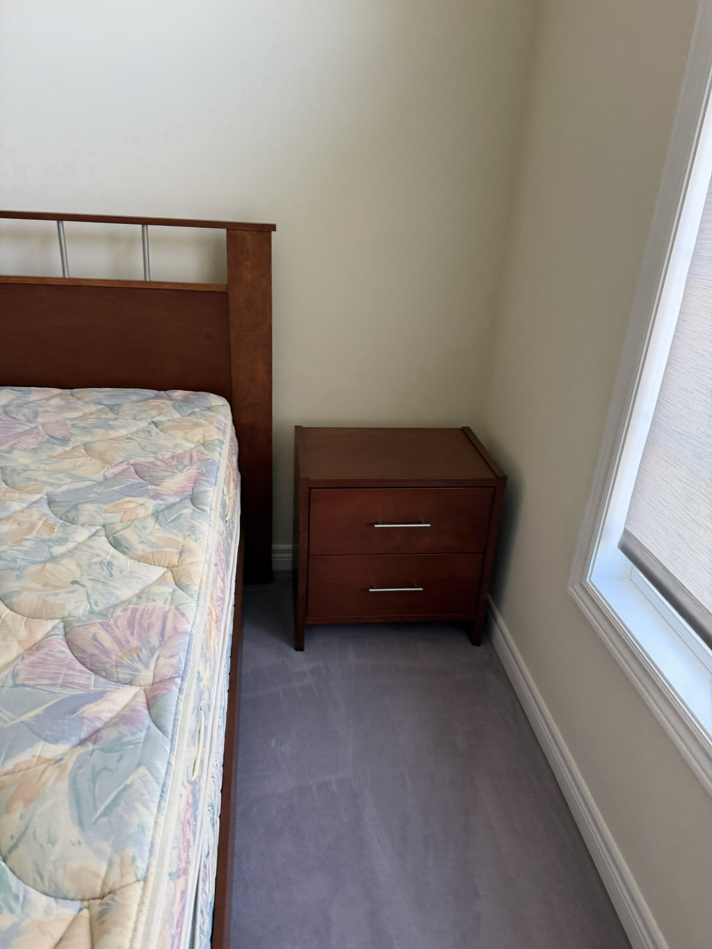 3-Piece Mahogany Bedroom Set – Dresser & 2 Night Tables