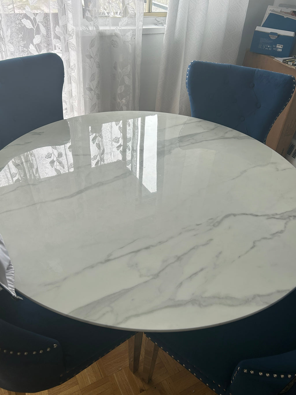 Dinning table