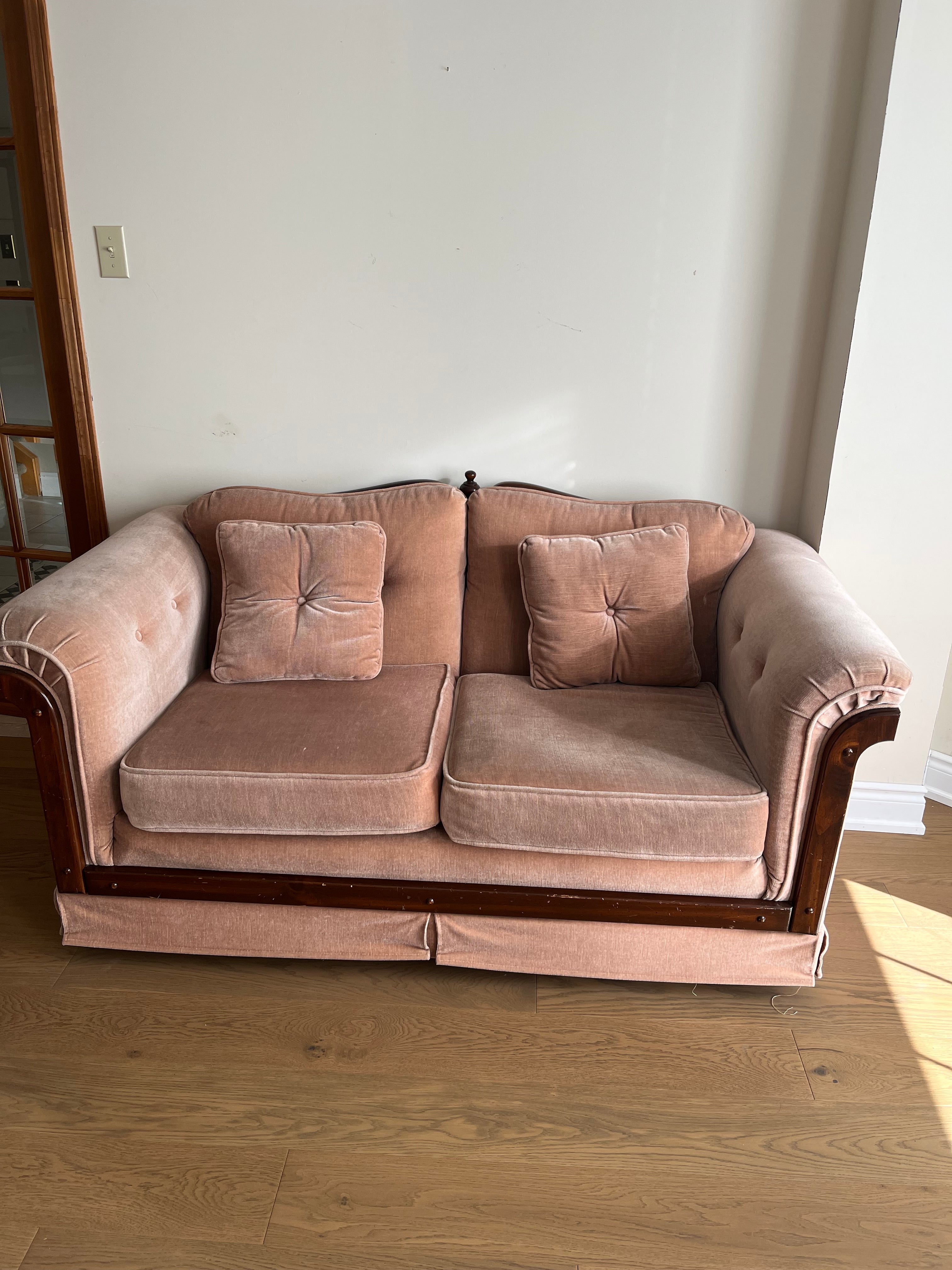 Sofa and matching loveseat