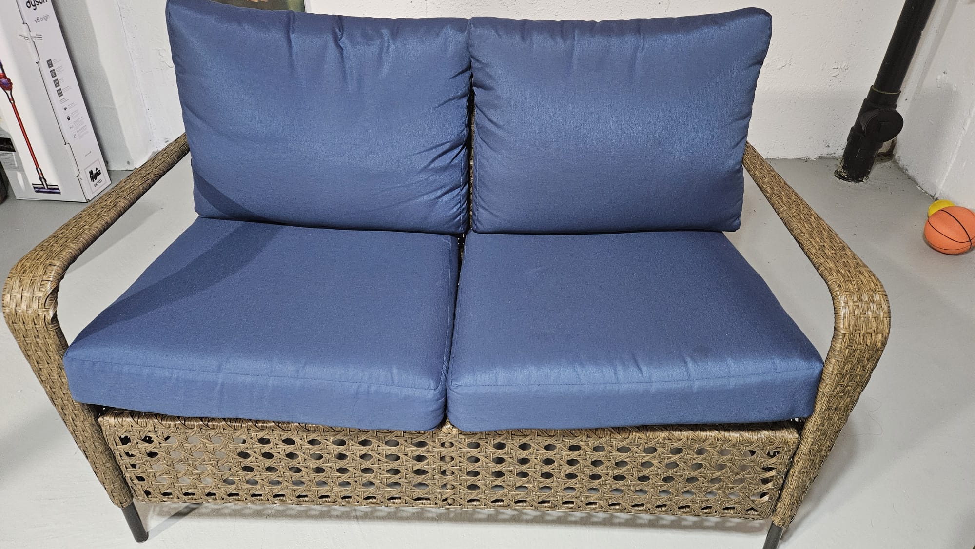 outdoor all-weather wicker patio loveseat sofa