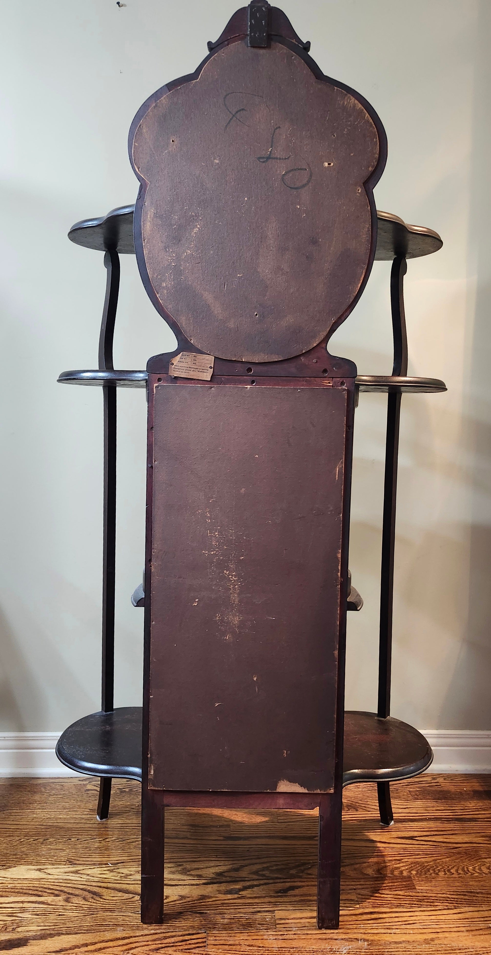 Mahogany Victorian curio étagère
