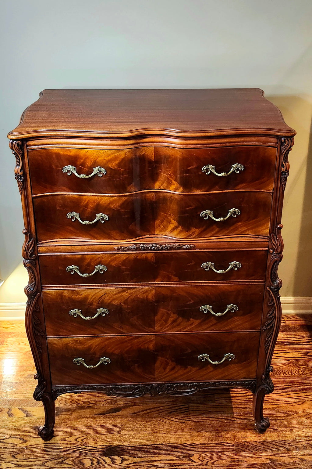 Romweber Louis XV flame mahogany tallboy dresser