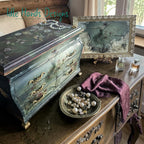 Primadonna Bombe Jewelry Chest