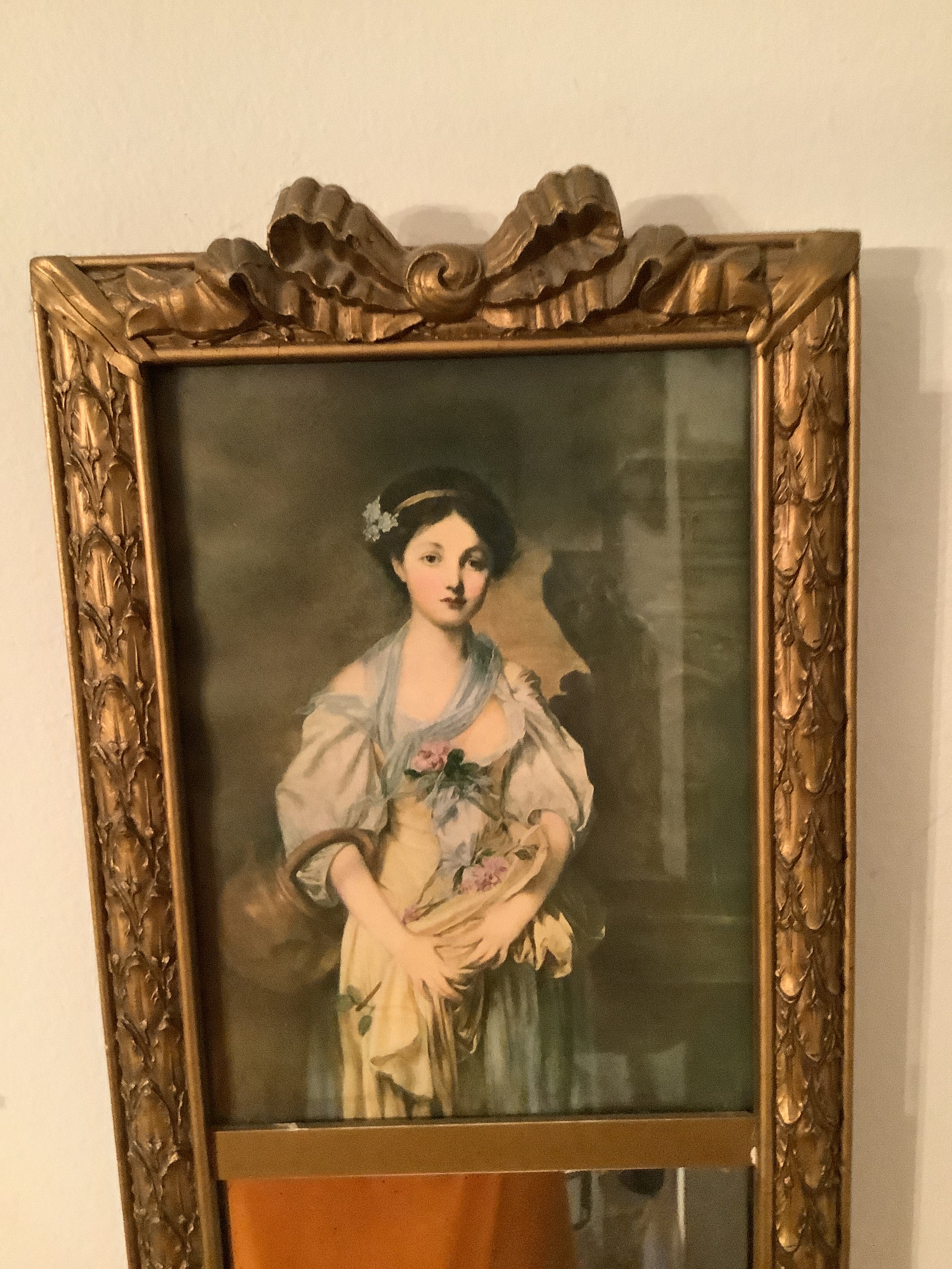 Fabulous vintage decrotive mirror