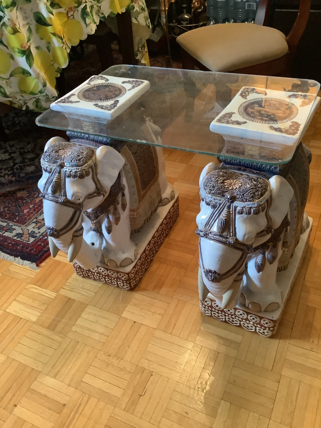 Pair of vintage ceramic elephants can be used as end tables
