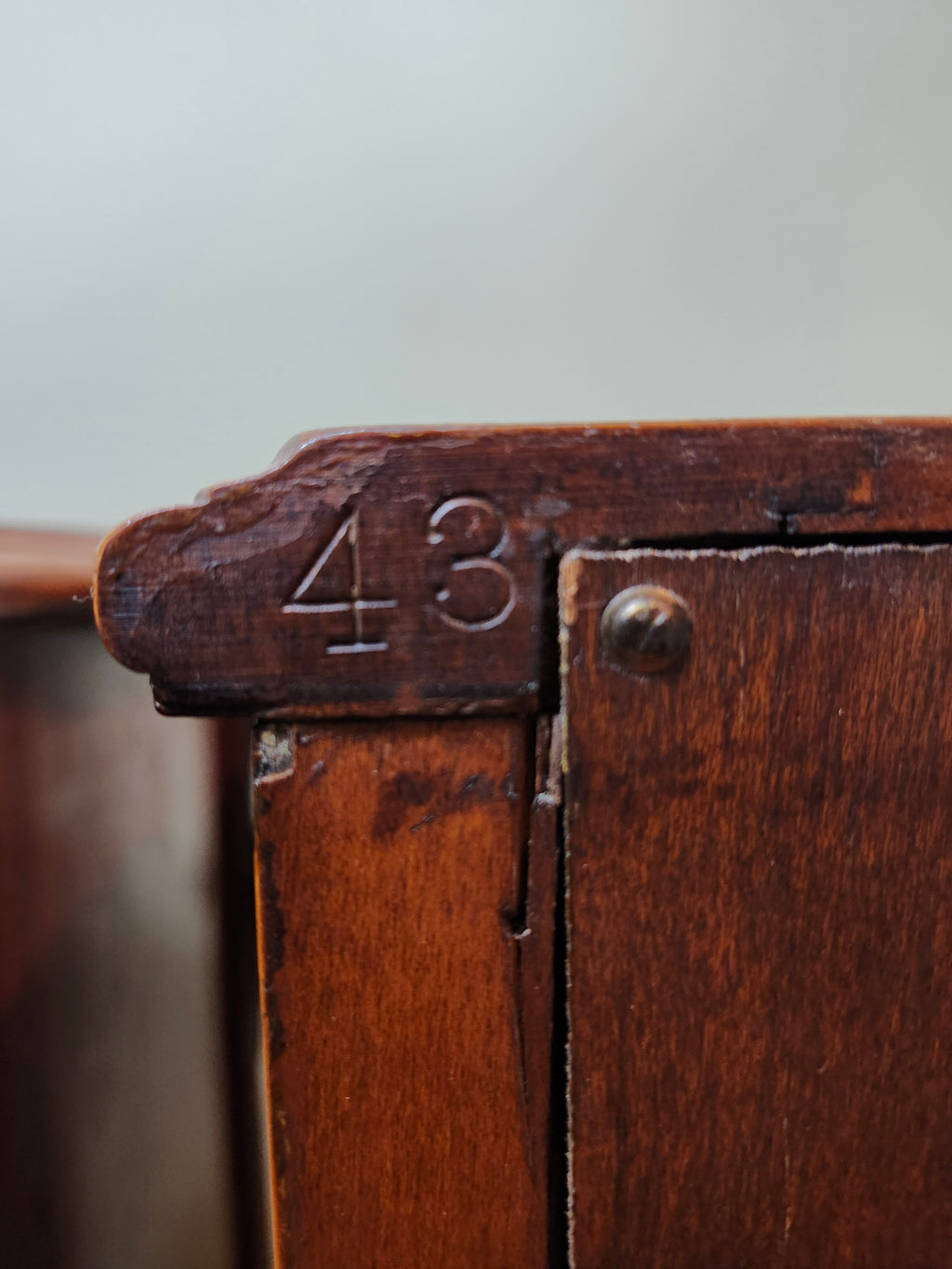 Romweber flame mahogany nightstands
