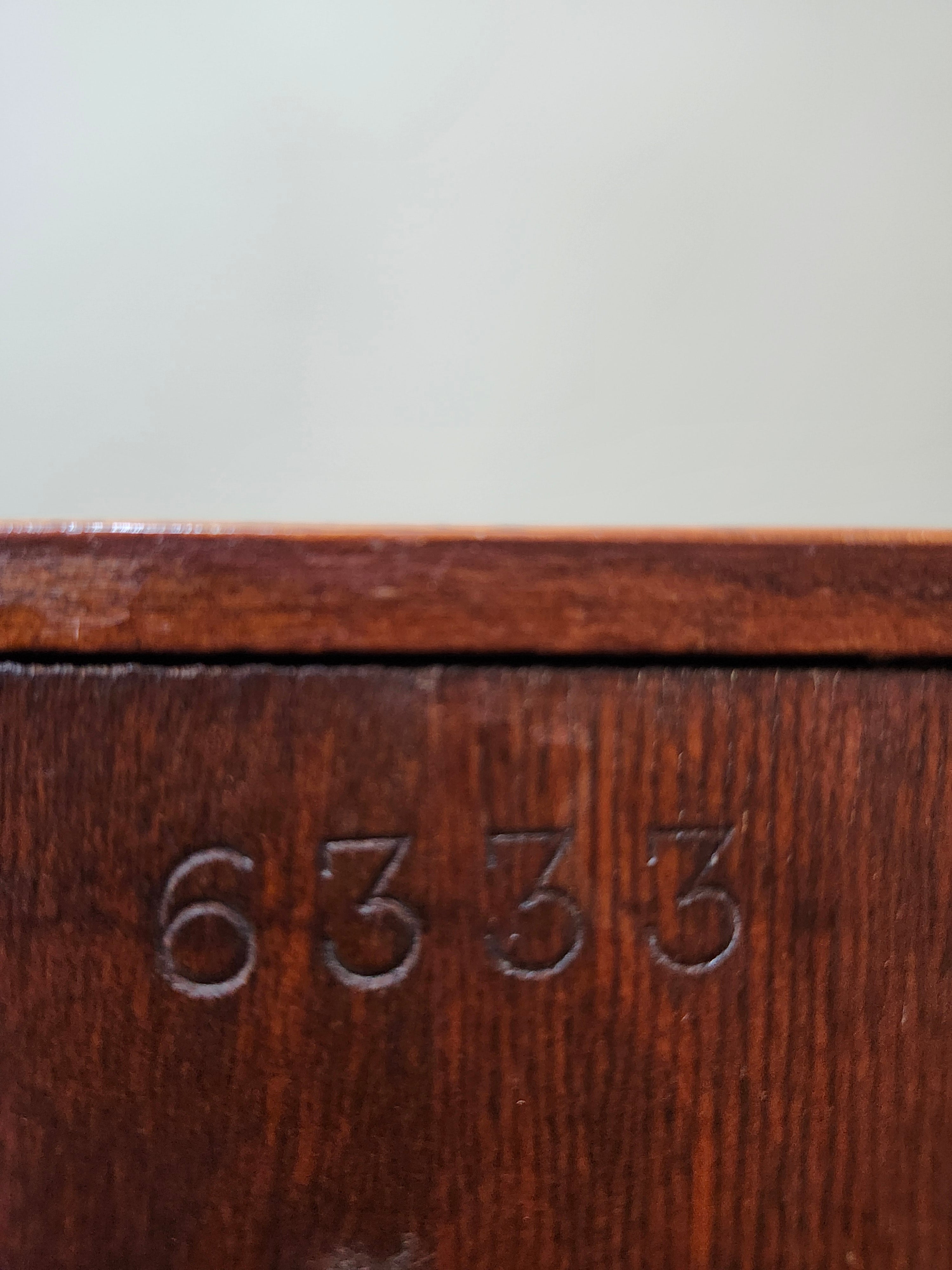 Romweber flame mahogany nightstands
