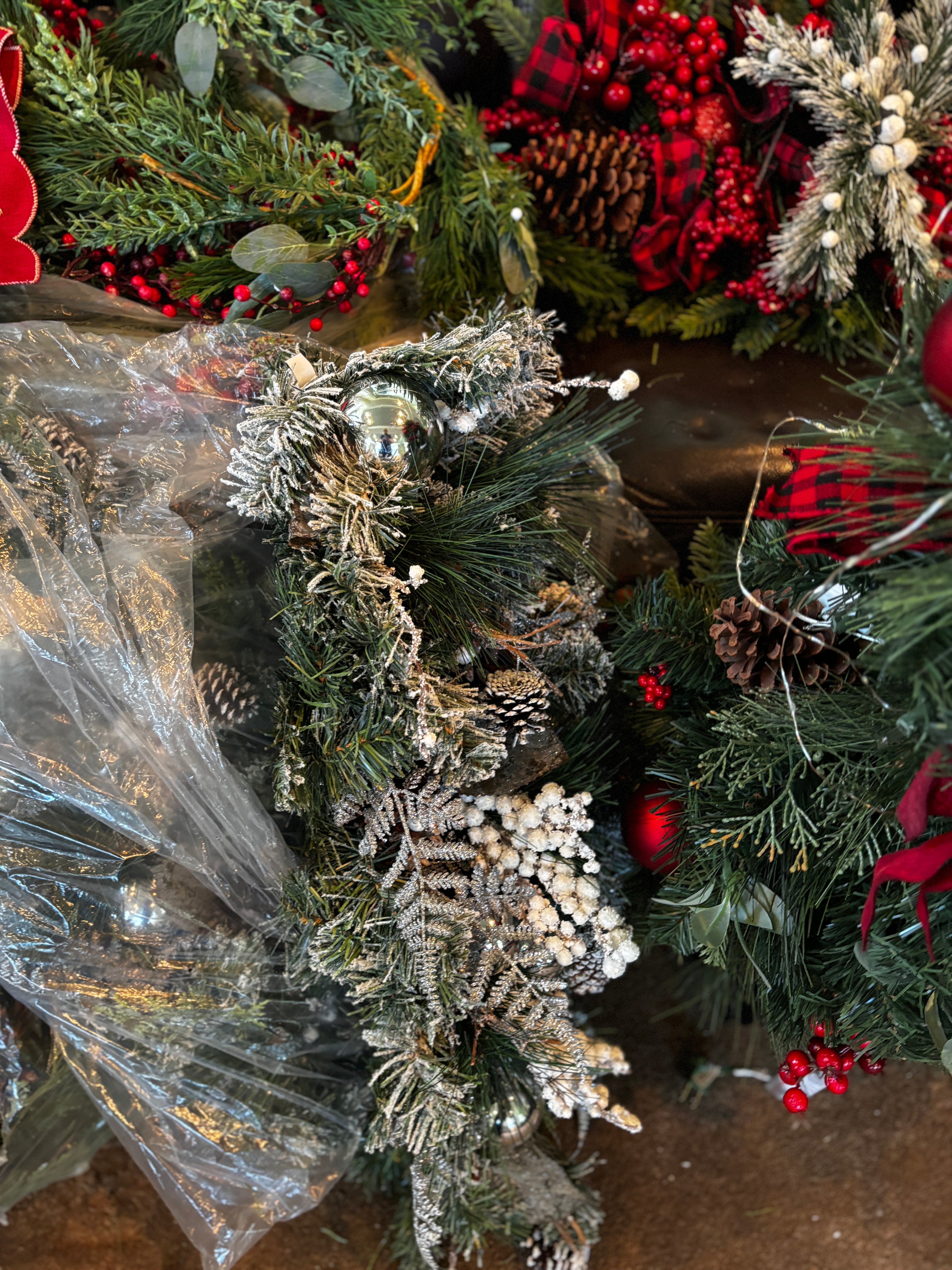 Ultimate Festive Holiday Décor Lot – Luxury Christmas Wreaths, Garland & Floral Arrangements