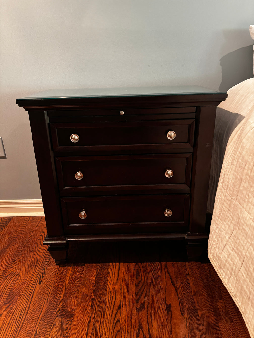 High-End Traditional 3-Drawer Nightstands / Bedside Tables - Pair