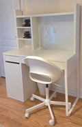 desk with the hutch and the chair