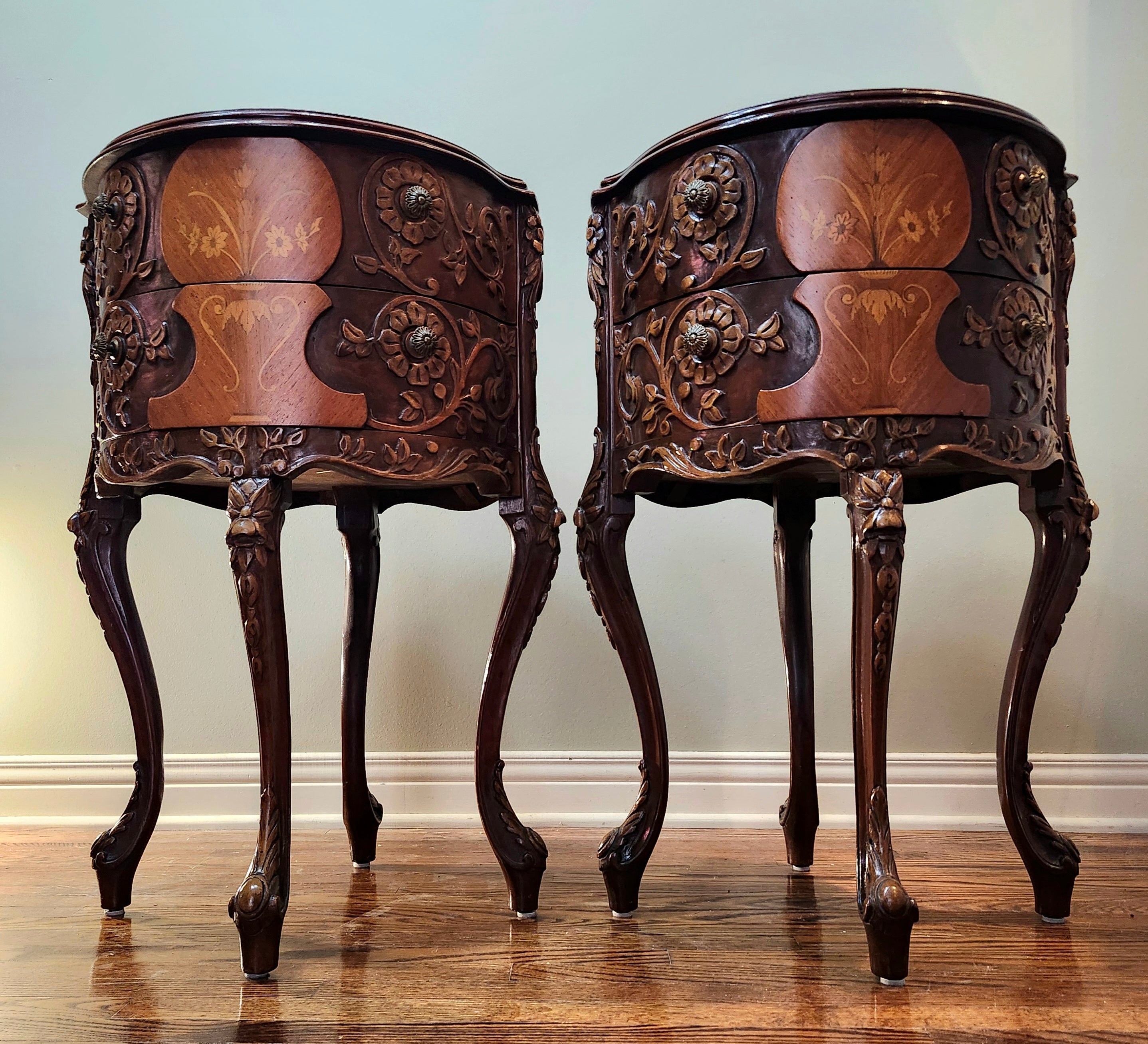 Antique Louis XIV French Provincial round drum nightstands