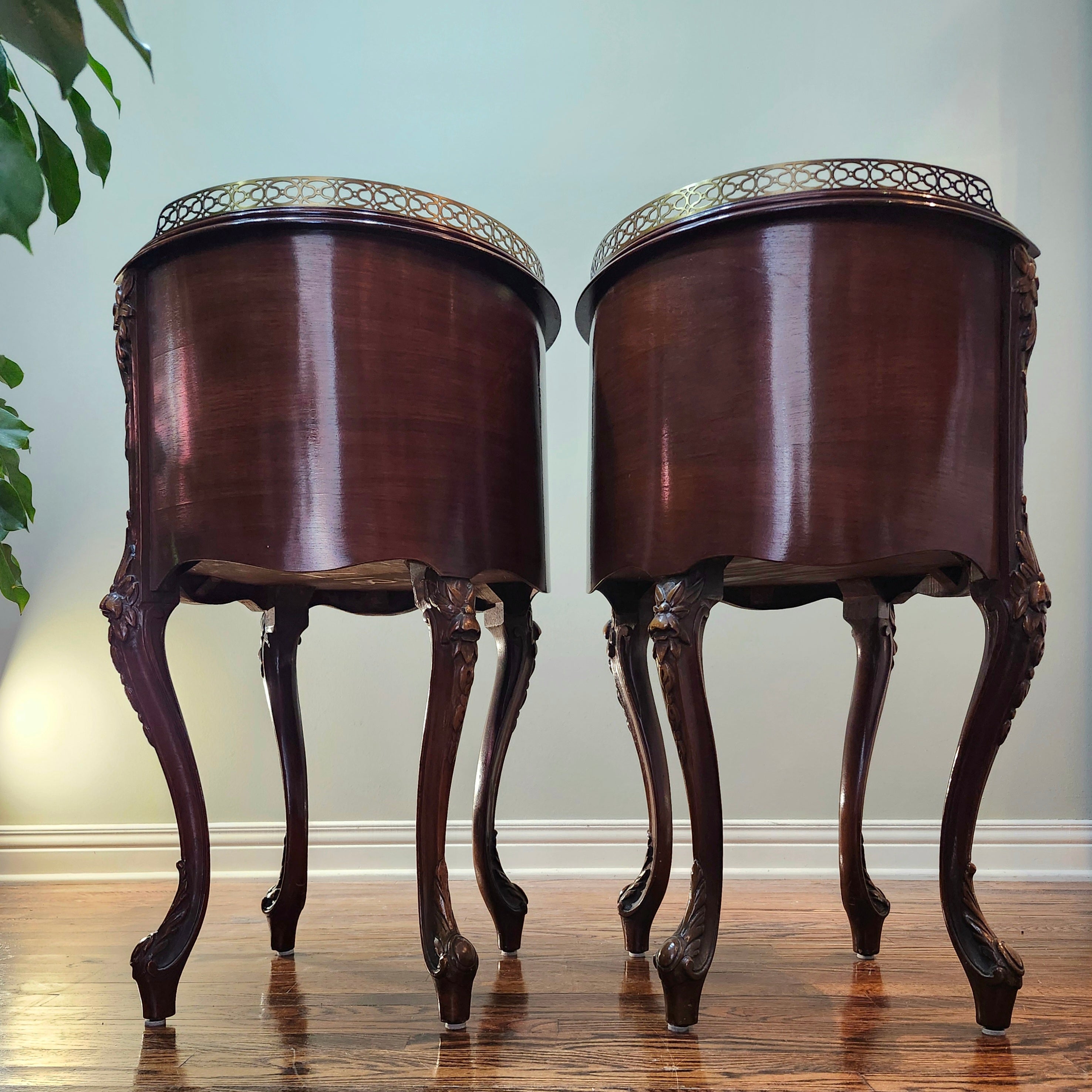 Antique Louis XIV French Provincial round drum nightstands
