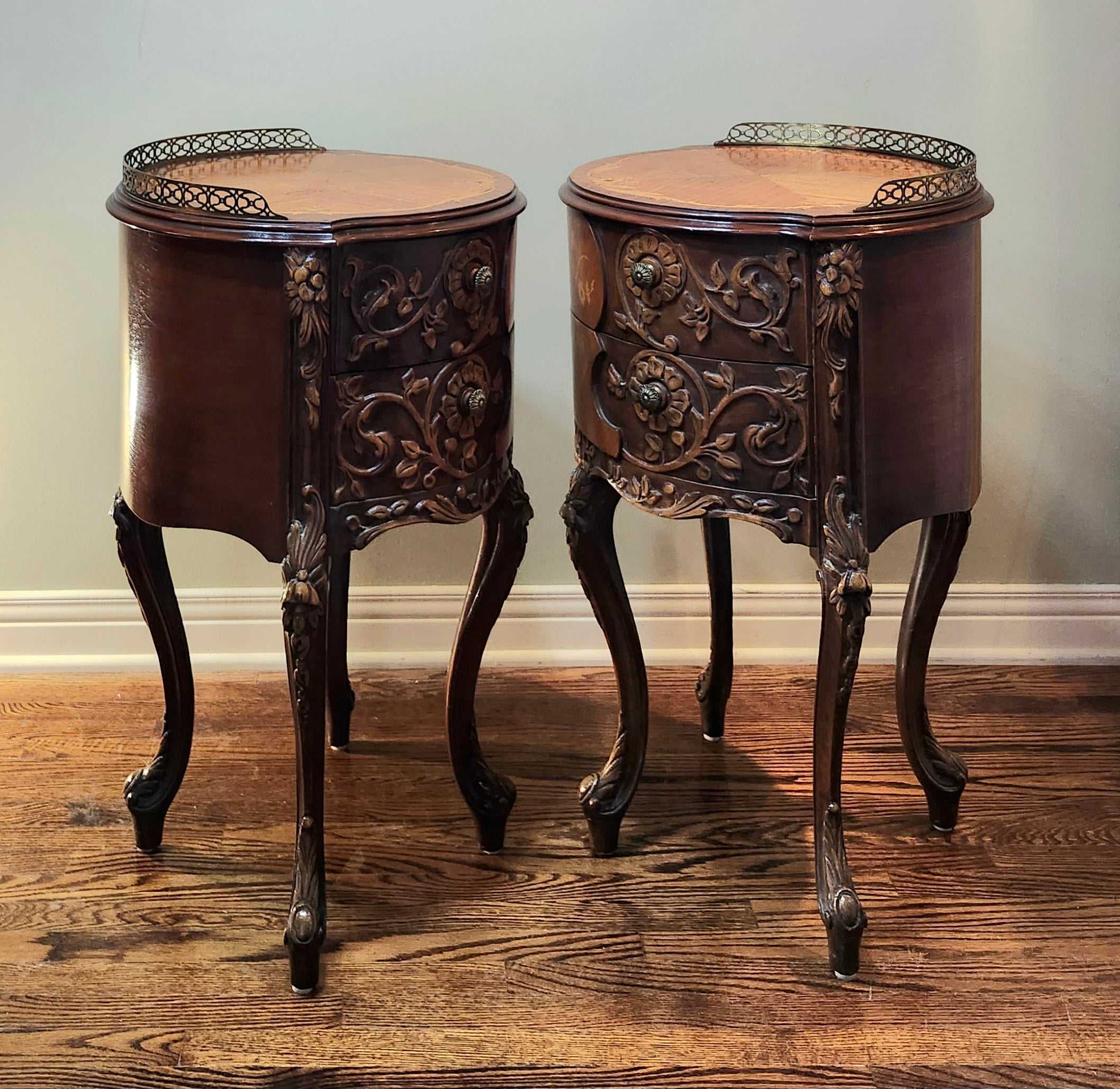 Antique Louis XIV French Provincial round drum nightstands