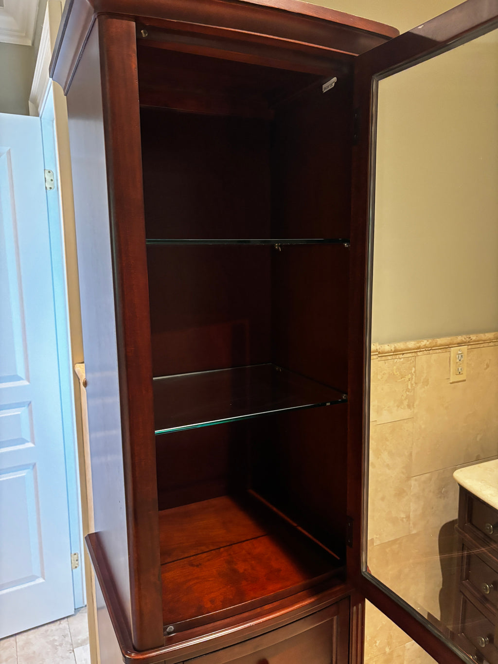 High-End Traditional Glass Front Display Cabinet / Bookcase